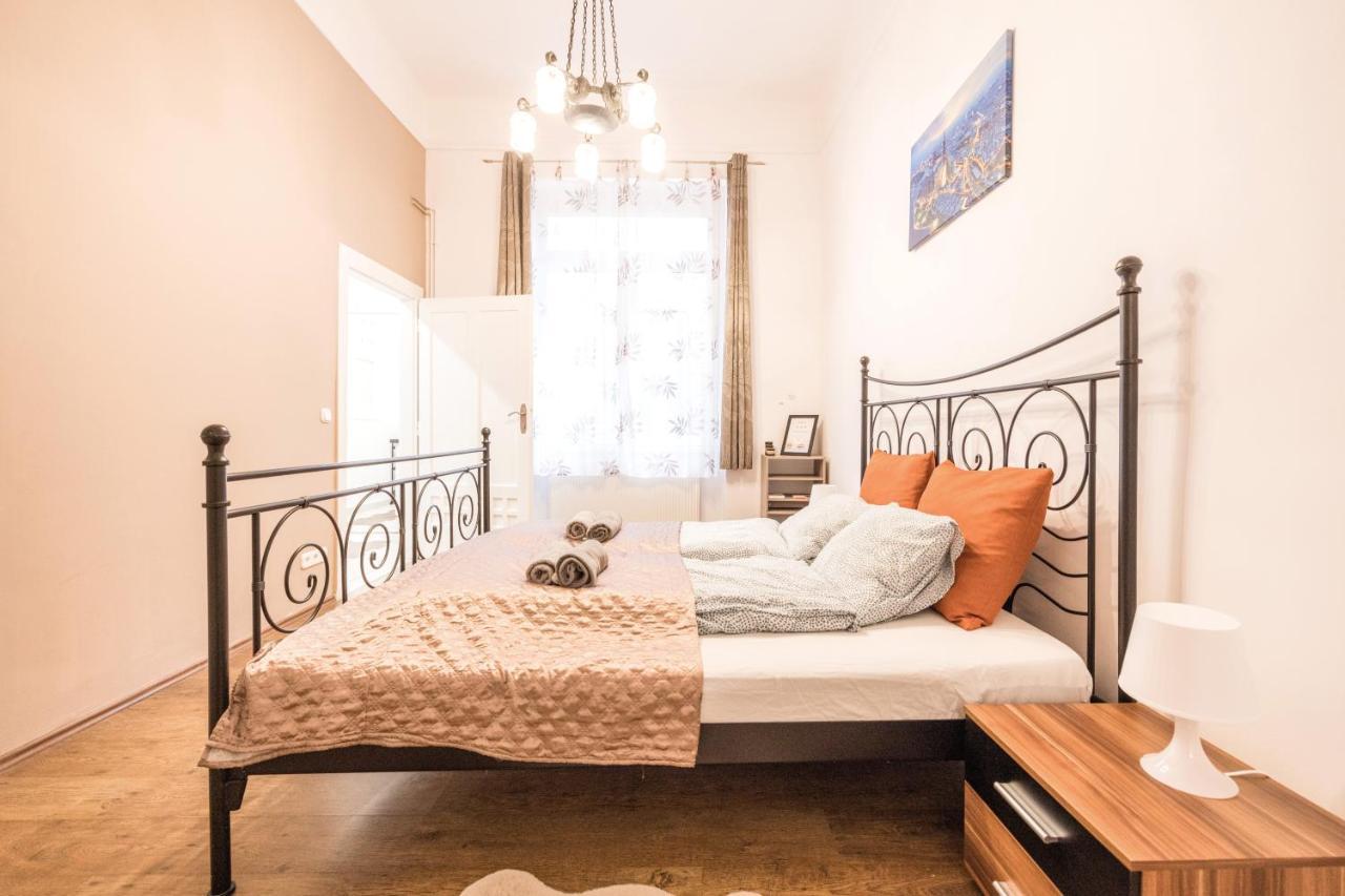 Downtown Tranquility Appartement Boedapest Buitenkant foto